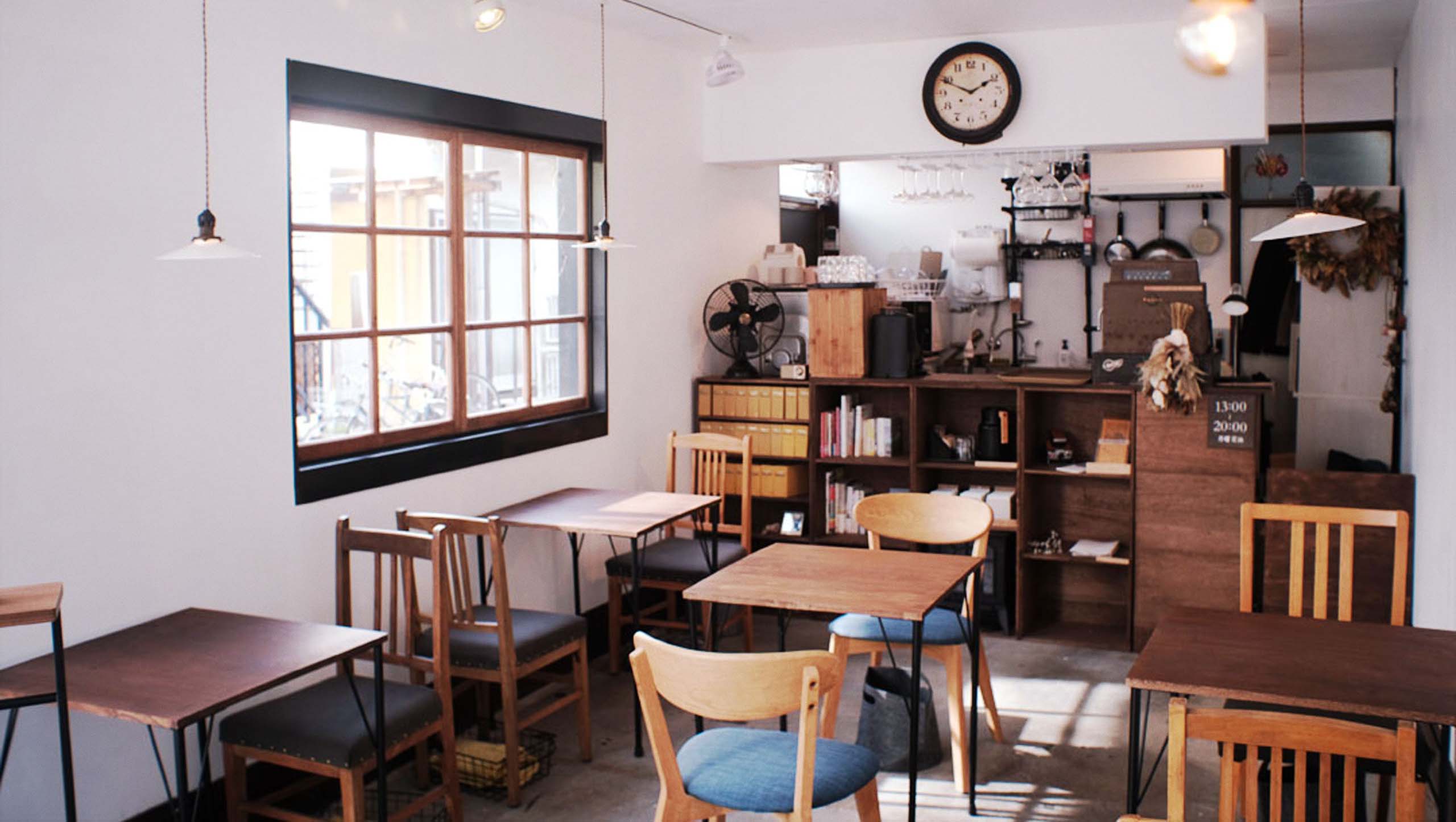 MODeL T店内